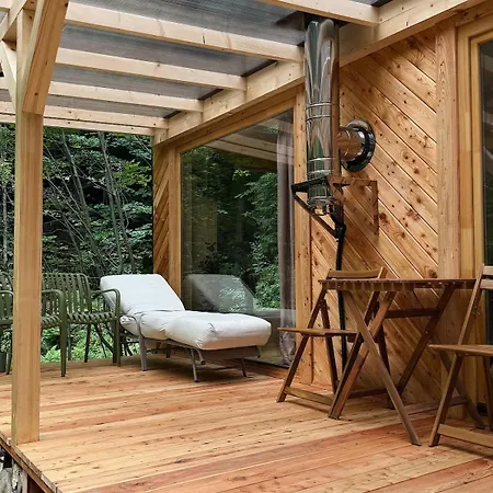 Tiny Nad Potokiem - Lesny Vakantiehuis *